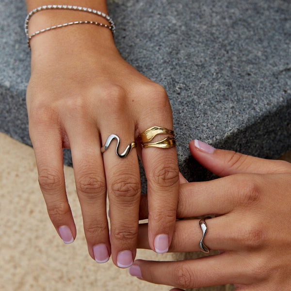 Penelope – Gedrehter Goldring im Statement-Design