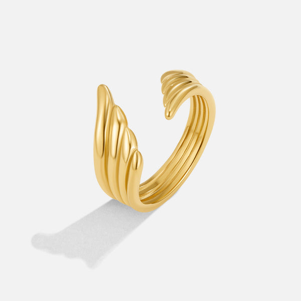 Angelina – Goldring in Flügelform