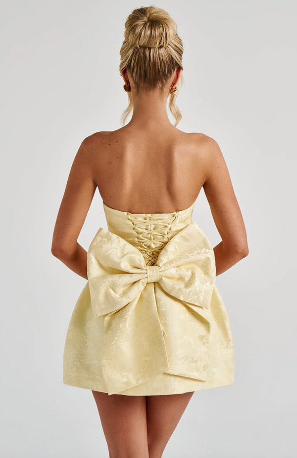 Avy - Atemberaubendes Schleife Mini Kleid