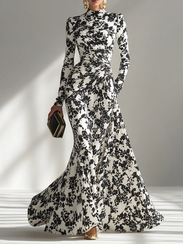 Nikita - Schwarz-weißes gemustertes Wickelkleid aus Stretch-Mix