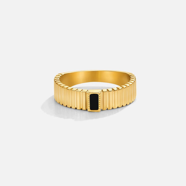 Noira – Goldring mit schwarzem Kristall