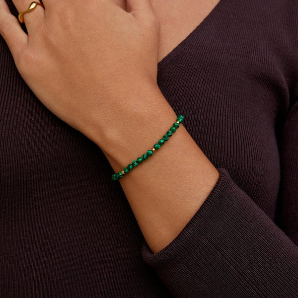 Helena - Smaragdgrünes Perlenarmband