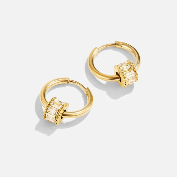 Gina – Kristall Creolen aus 18K Gold
