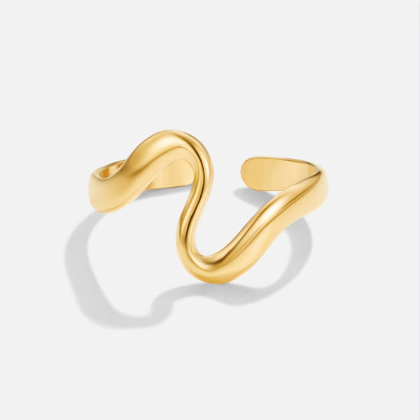 Viona – Goldring im geschwungenen Wellenstil