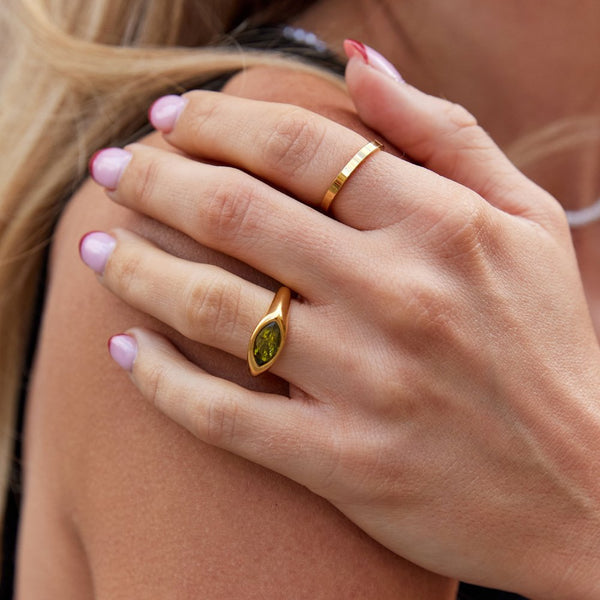 Arizona – Goldring mit grünem Stein