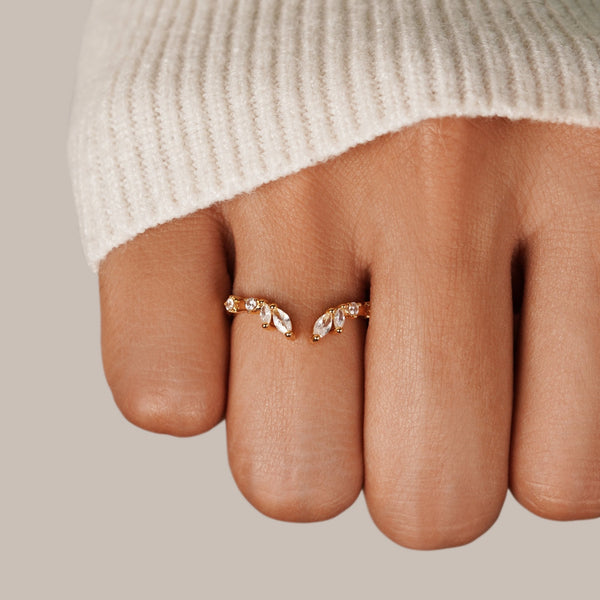 Lilia – Goldring mit Kristallzweigen
