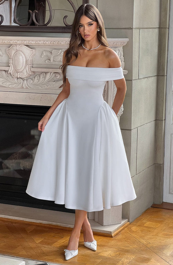 Tahlia™ - schulterfreies plissiertes Midikleid