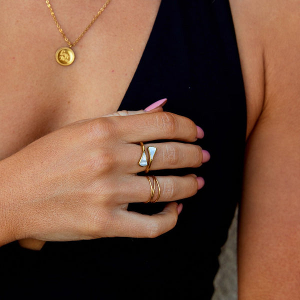 Mirela – Offener Ring mit Perlmutt-Elementen