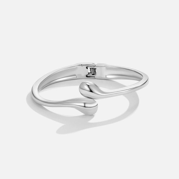 Mia - Silbernes tropfenförmiges Armband