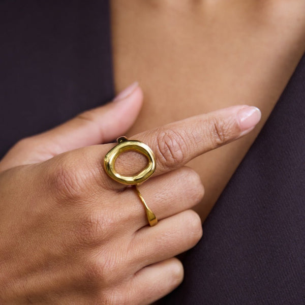 Vina – Statement Ring im geschmolzenen Design