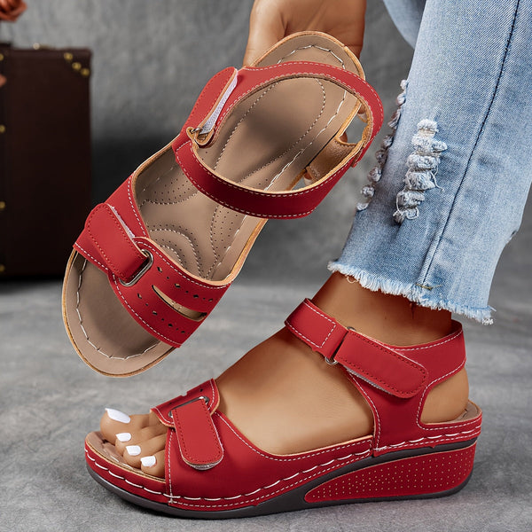 Maggie - trendige orthopädische Sandalen