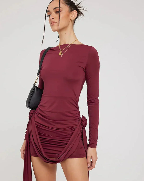 Ilyssia™ - granatrotes Minikleid mit U-Boot-Ausschnitt
