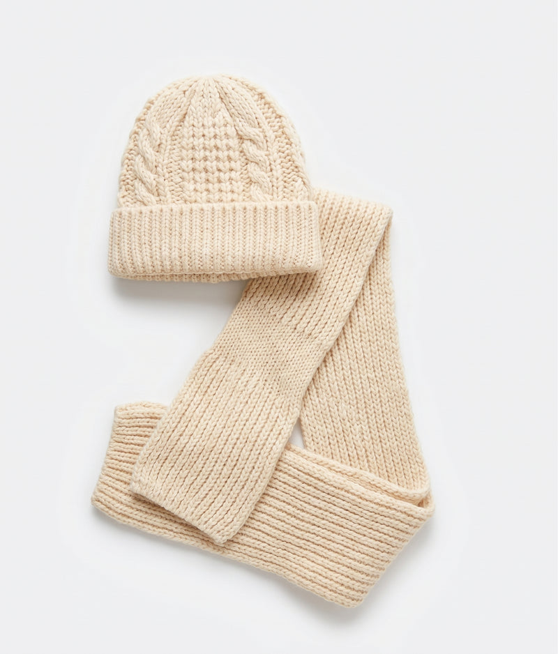 Hygge™ | Strickmütze & Schal Set