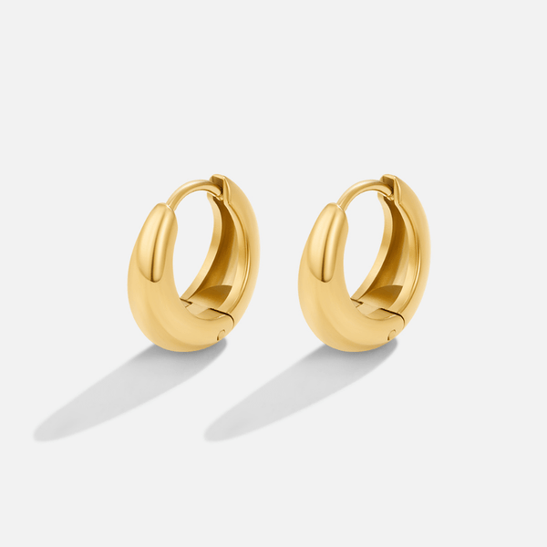 Audra – Klassische breite Goldcreolen