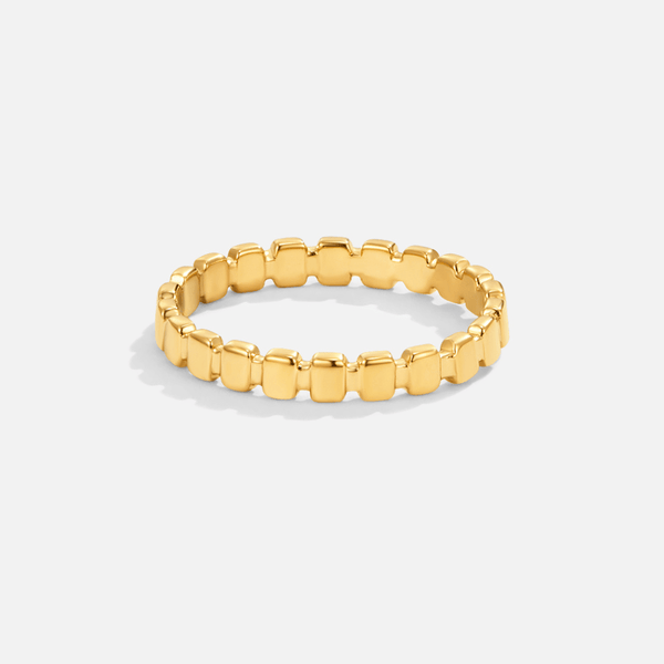 Callie – Goldring mit feiner Gliederstruktur