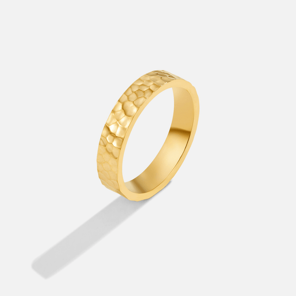 Dorina – Gehämmerter Goldring