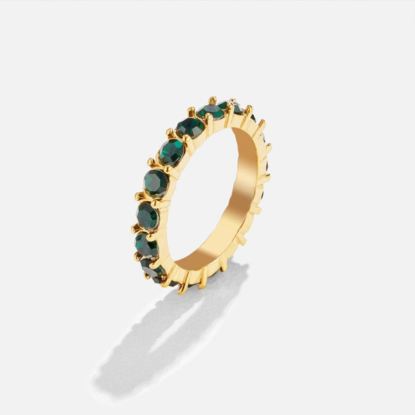 Emera – Eternity Ring mit grünen Kristallen