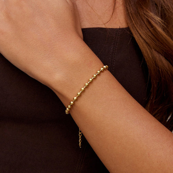Lulu - Goldenes Perlenarmband
