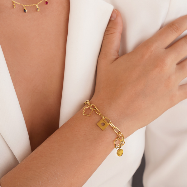 Kira - Armband mit Glücksgänseblümchen Anhänger