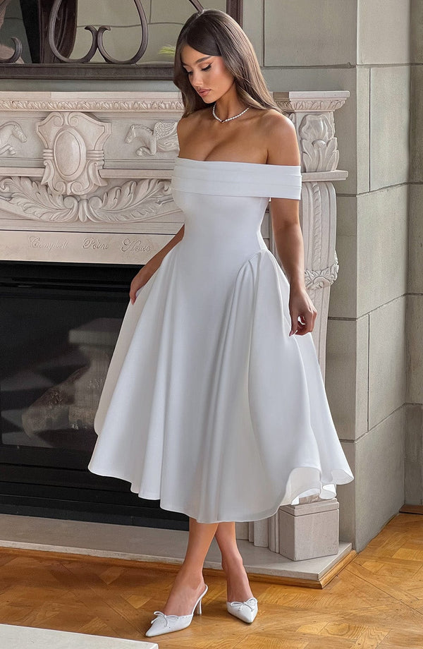 Tahlia™ - schulterfreies plissiertes Midikleid
