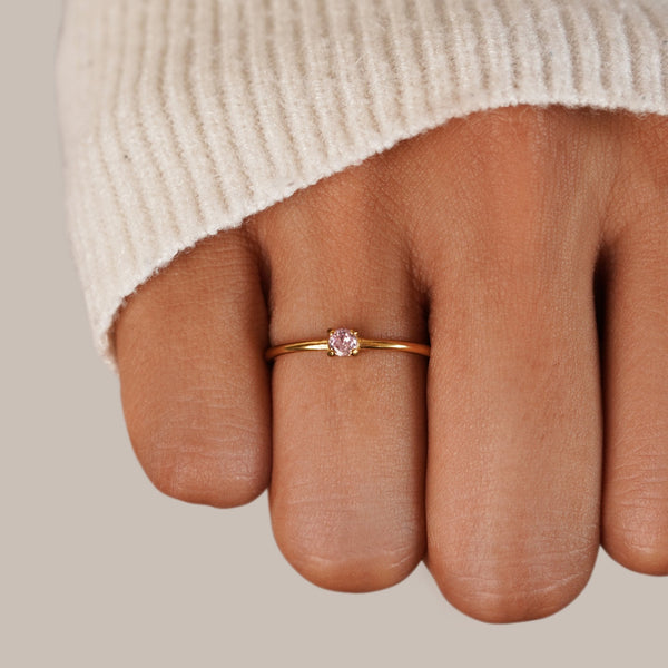 Octavia – Goldring mit rosa Geburtsstein